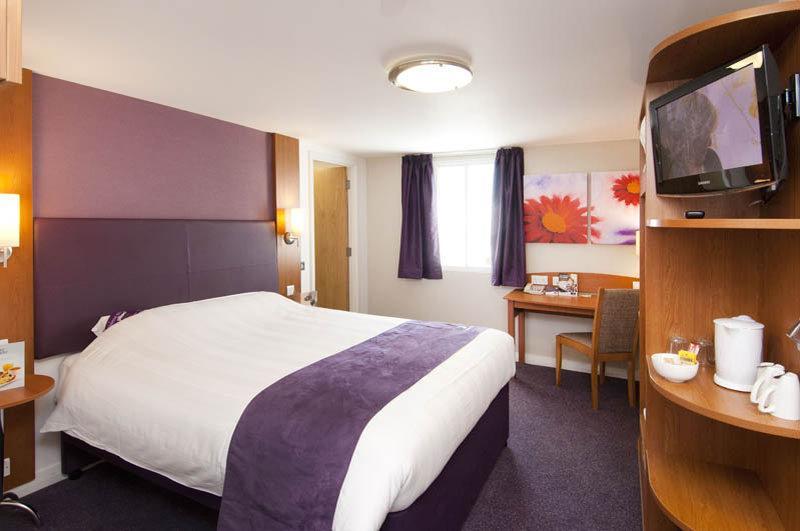 Premier Inn Lichfield North East Dış mekan fotoğraf